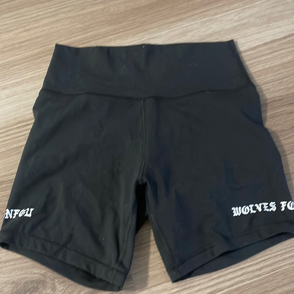 Darc sport shorts SHE wolves